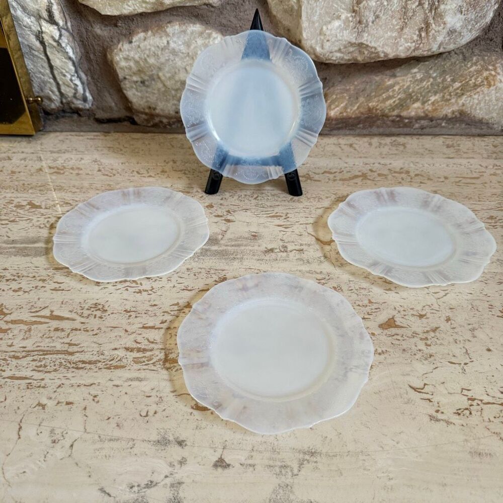Macbeth-Evans American Sweetheart Monax bread plates